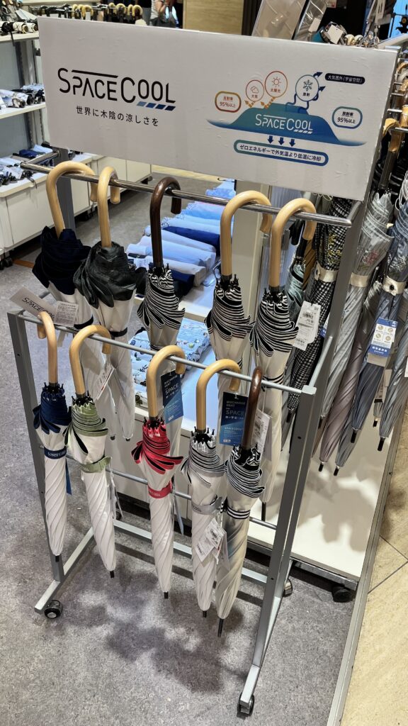 京都・大阪髙島屋でSPACECOOLの日傘が販売中です!